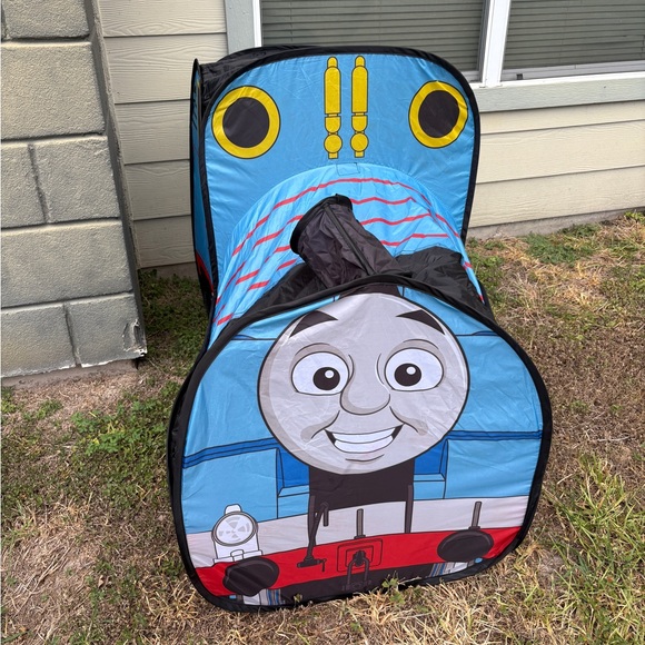 Thomas & Friends Portable Pop-up Play Train Tent 🚂 - Picture 7 of 13